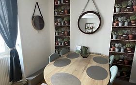 Appartement Moderne Centre Ville, 5 Personnes, 65 M2