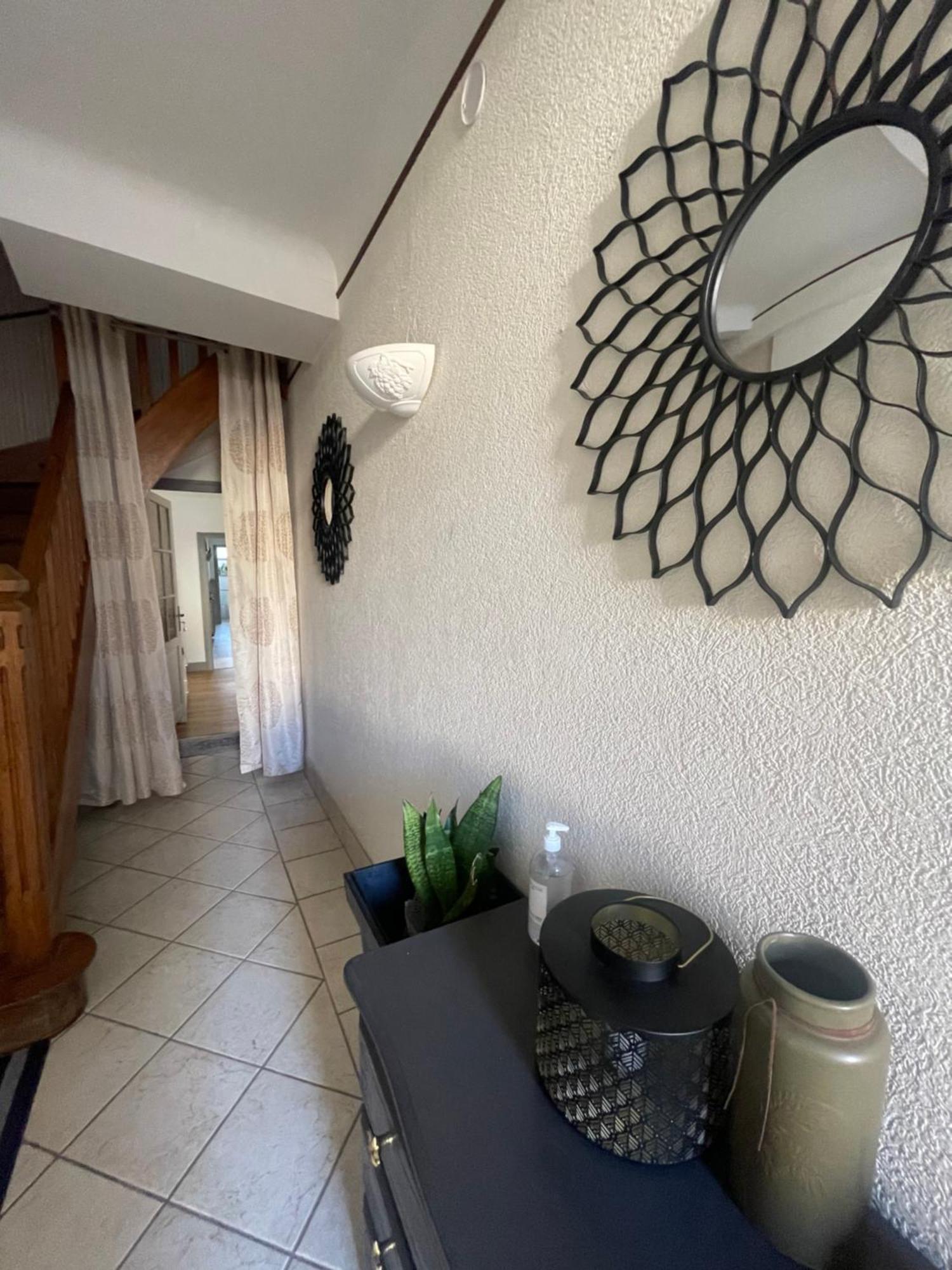 Appartement Moderne Centre Ville, 5 Personnes, 65 M2 Semur-en-Auxois Extérieur photo