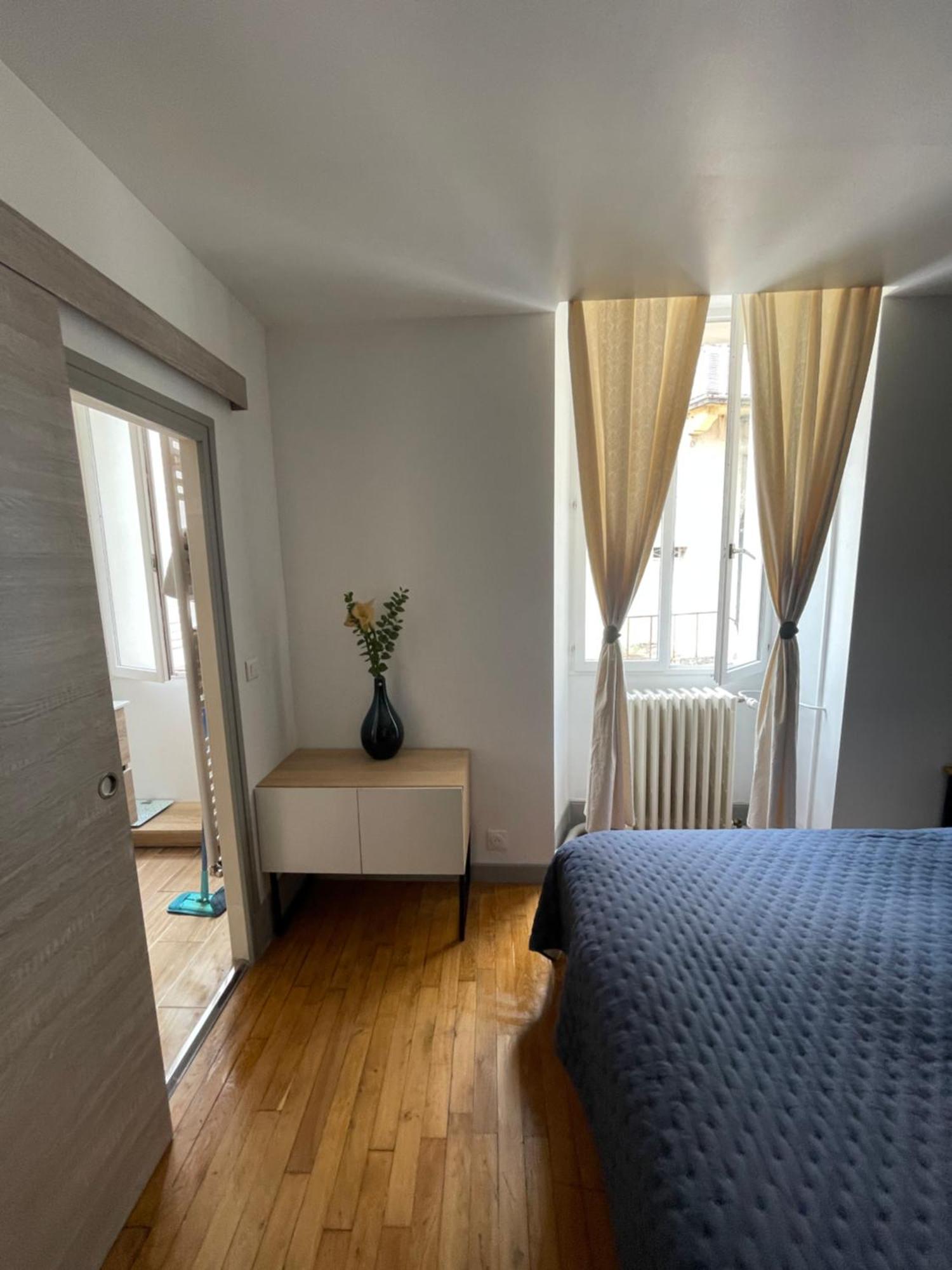 Appartement Moderne Centre Ville, 5 Personnes, 65 M2 Semur-en-Auxois Extérieur photo