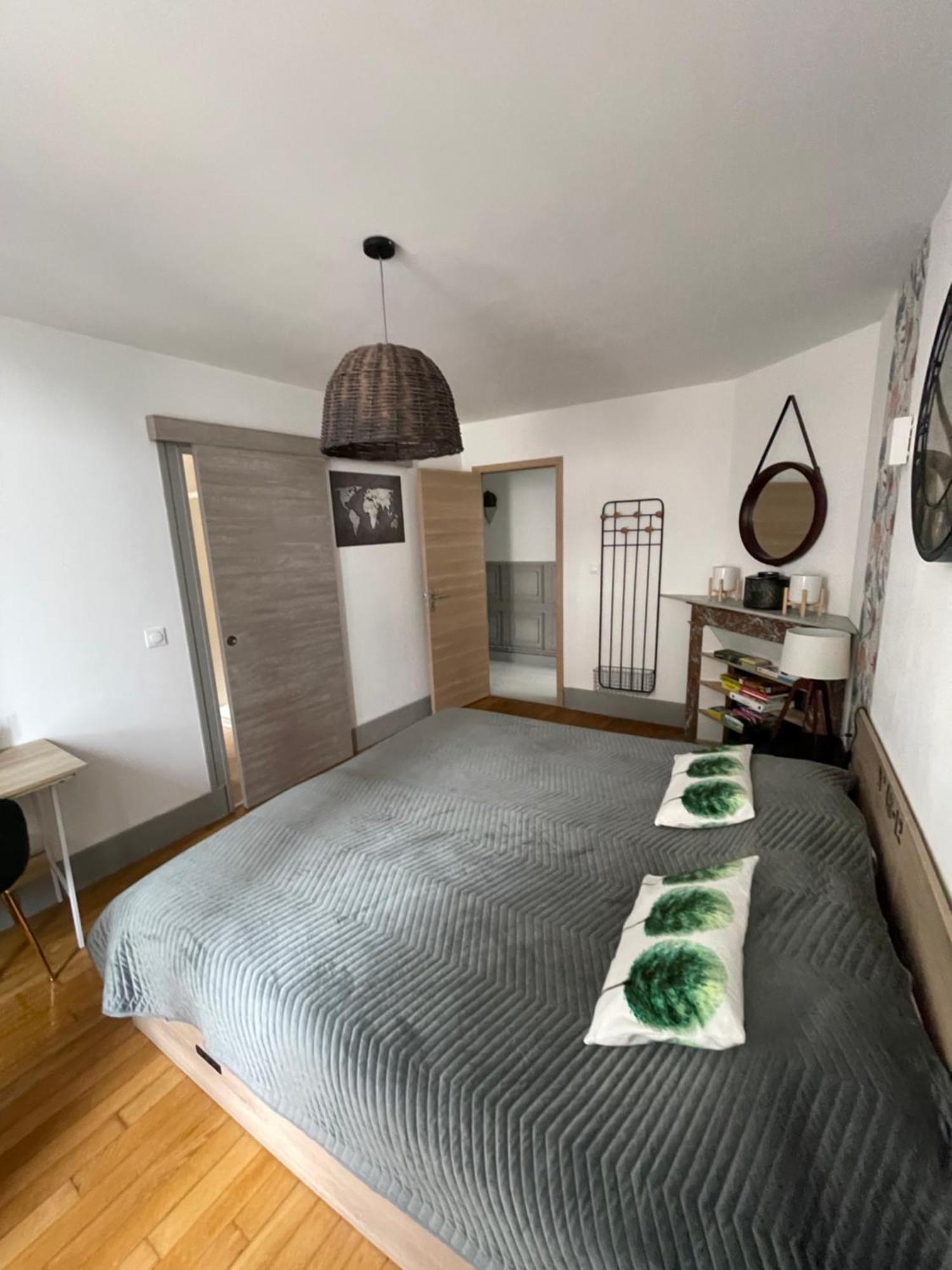 Appartement Moderne Centre Ville, 5 Personnes, 65 M2 Semur-en-Auxois Extérieur photo