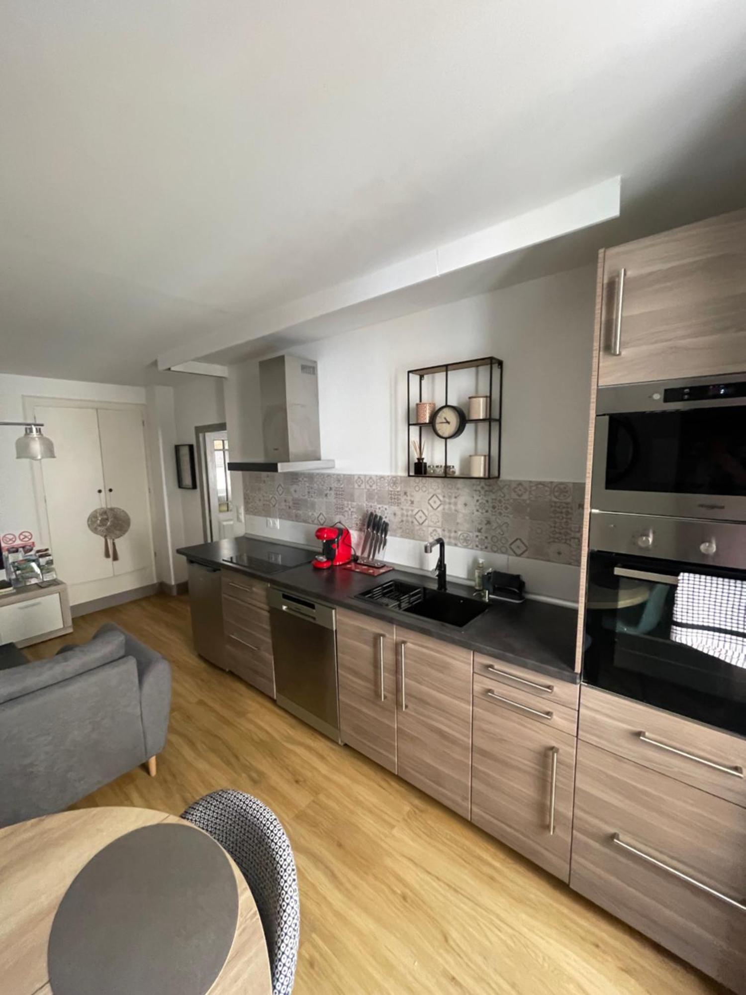 Appartement Moderne Centre Ville, 5 Personnes, 65 M2 Semur-en-Auxois Extérieur photo